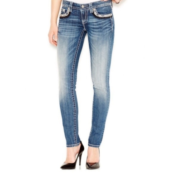 SOLD OUT!!  Miss Me Daisy Chain Skinnies - Picture 4 of 4